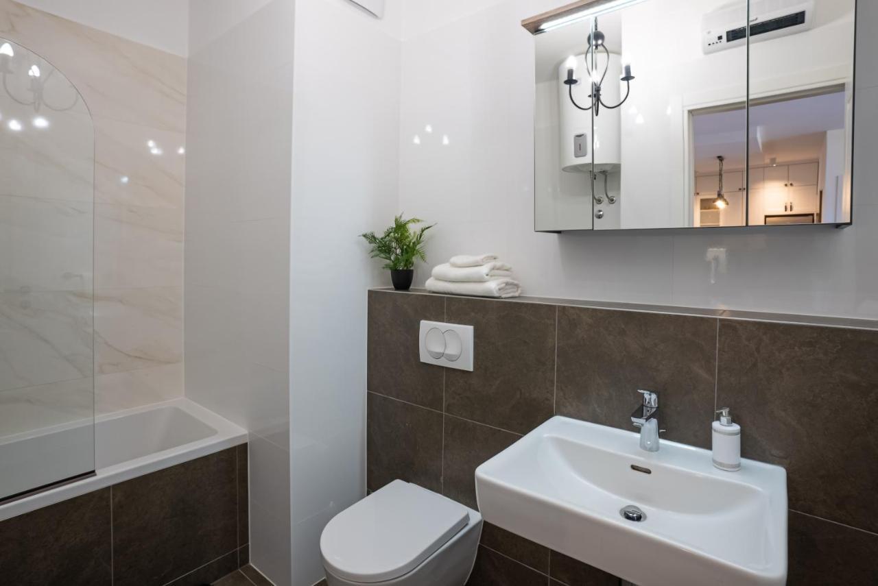 Morska Vila 6 Luxury Apartment Znjan Split Bagian luar foto