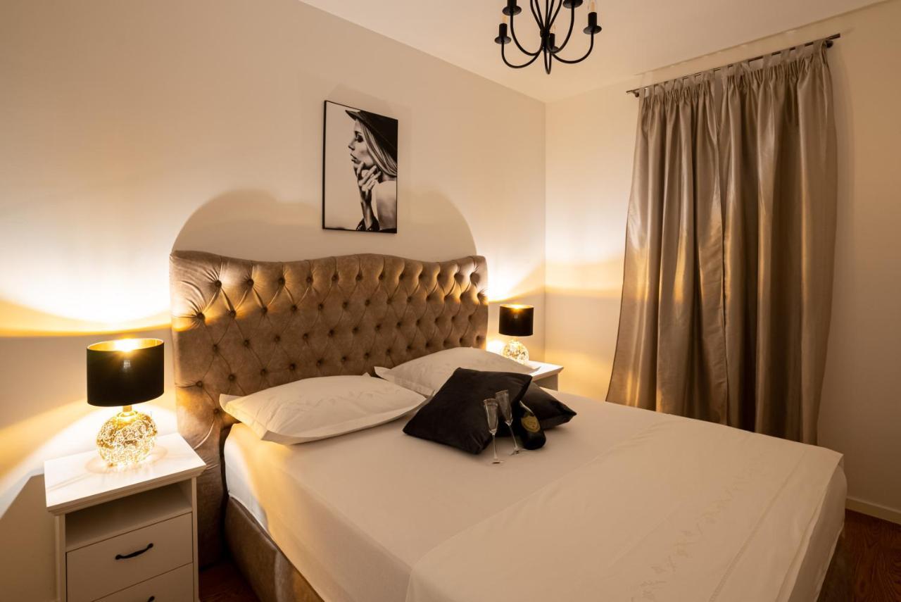 Morska Vila 6 Luxury Apartment Znjan Split Bagian luar foto